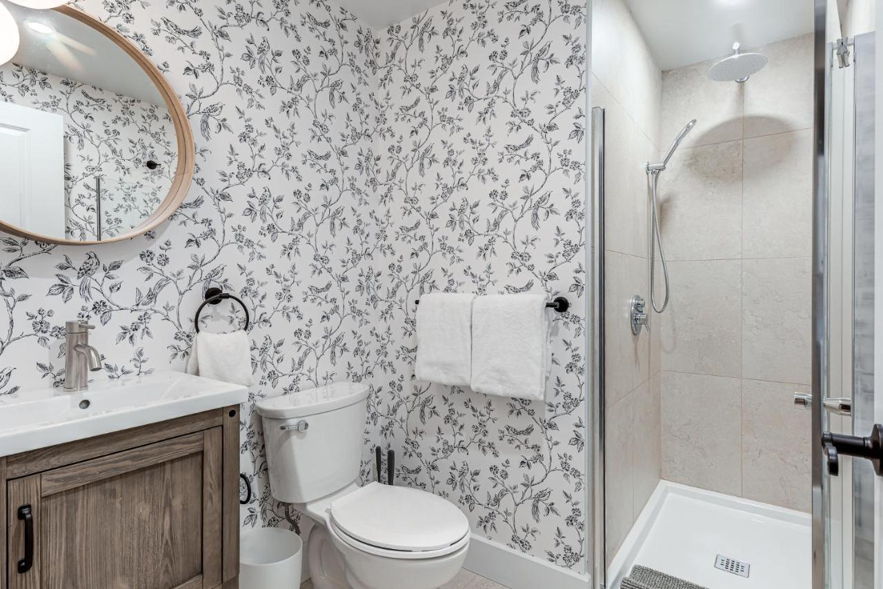 North House - Beautiful Vieux 2 Bedroom Apt ケベックシティ エクステリア 写真